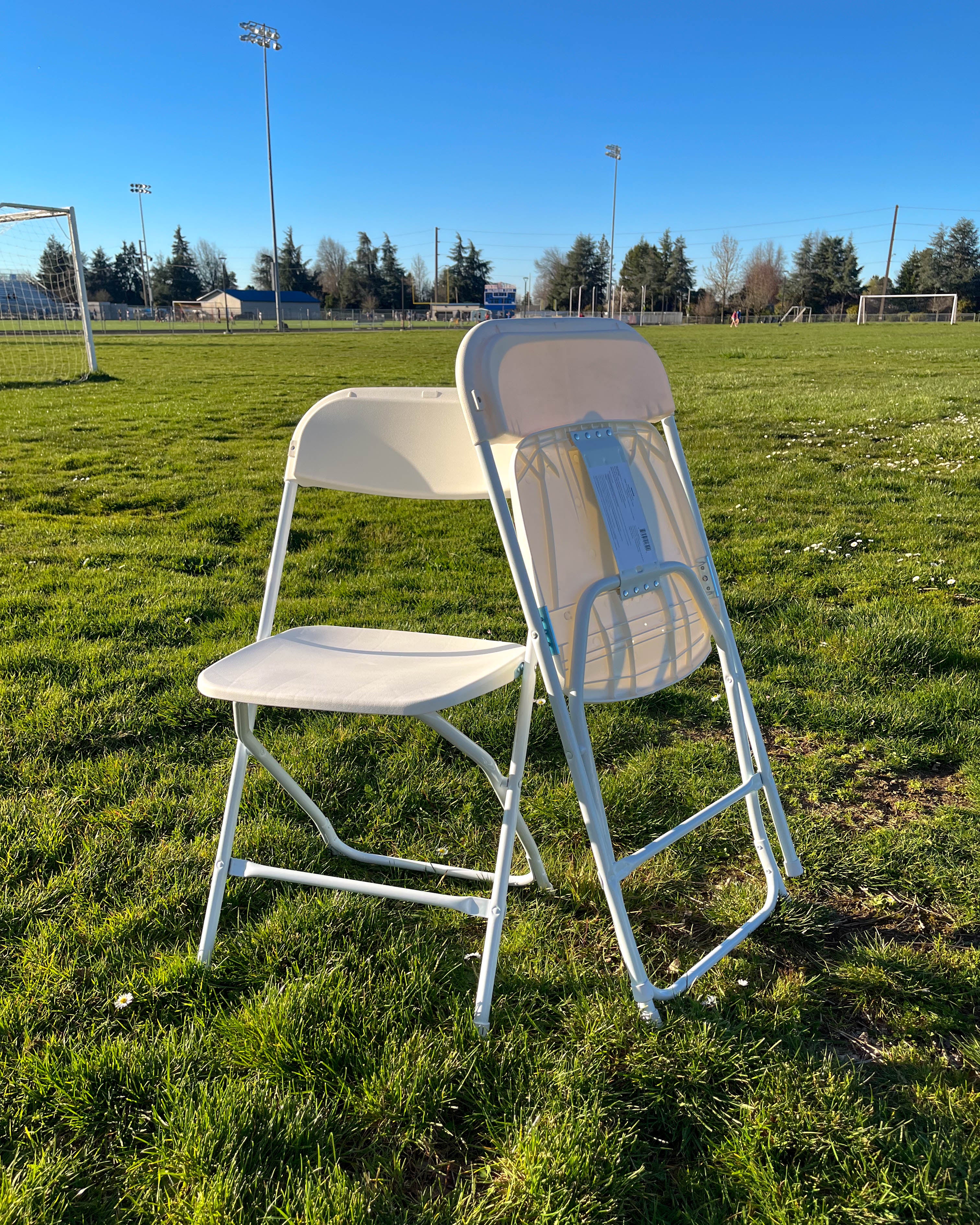 Folding Chairs - White - Heavy duty (set of 10)